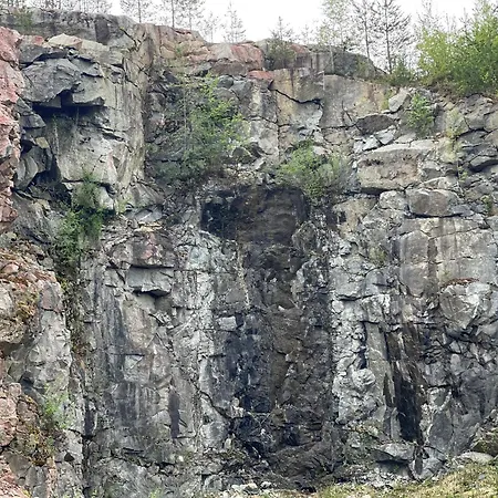 Boreal Rockview Retreat